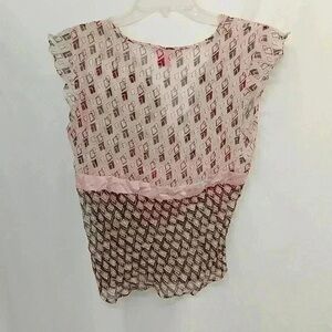 Elegant Geometric Pink and Black Blouse